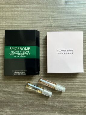 VIKTOR & ROLF • Spicebomb Night Vision & Flowerbomb 4-Piece Sample Set
